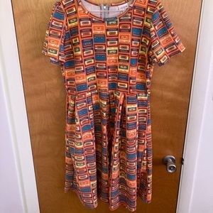 LuLaRoe Amelia (2xl) Mixtape Print